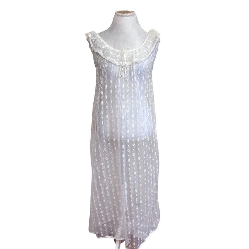 Beau Monde Vintage Lace Nightgown Medium White Romantic Sheer Ruffle Bridal Gown